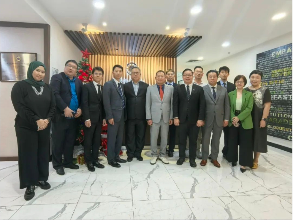 The delegation of BZW  was invited to visit the Malaysian Bar Association and the Asian International Arbitration Center