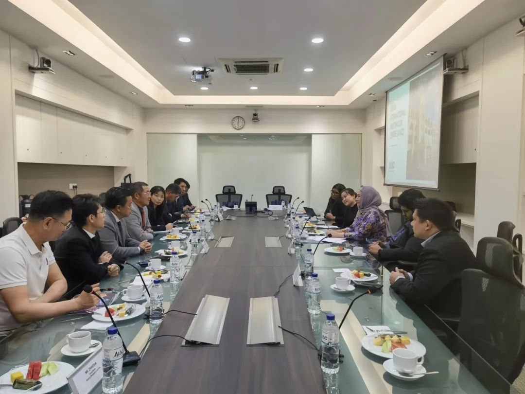 The delegation of BZW  was invited to visit the Malaysian Bar Association and the Asian International Arbitration Center